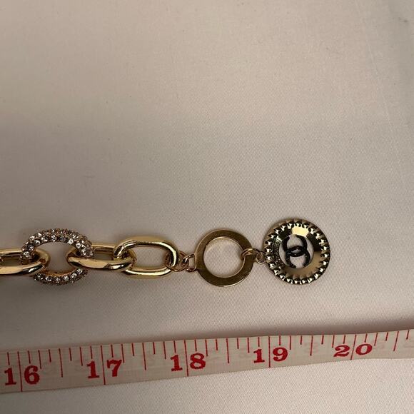 Chanel Gold and Silver Pearl Necklace - Picture 5 of 5